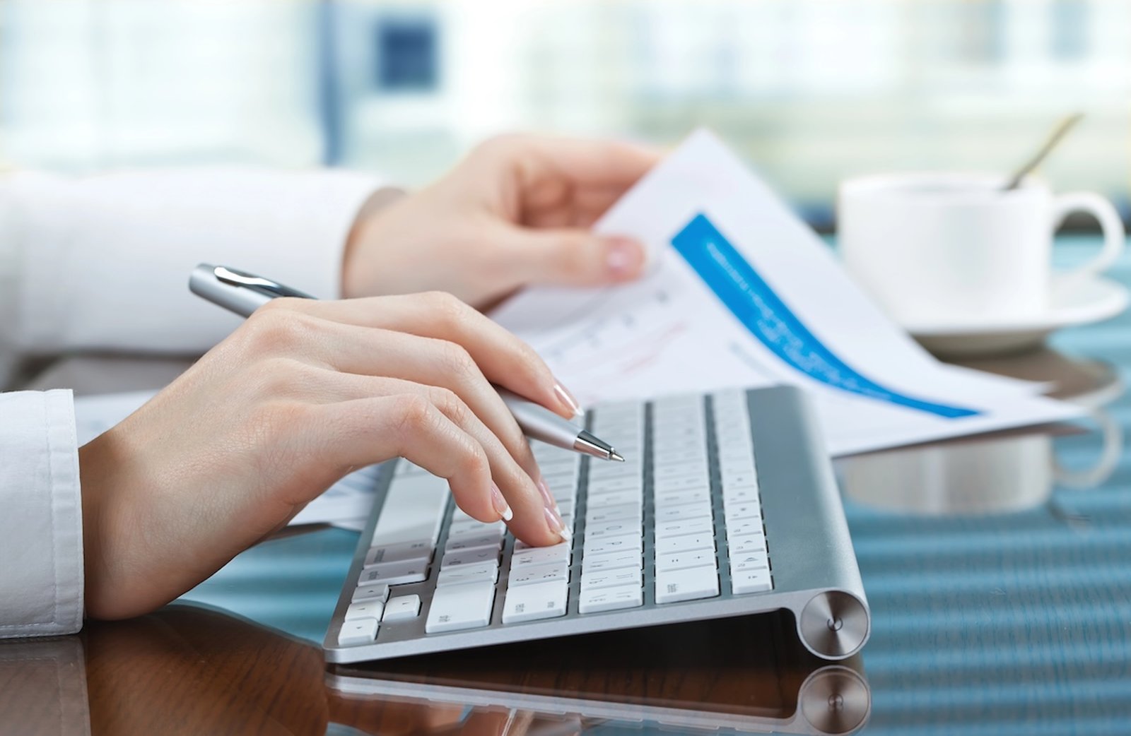 1098-T Explained: Scholarships, Taxes, and Credits