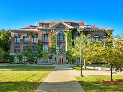 Bowne Hall on the syracuse University campus, Syracuse, New York Source: The College Investor