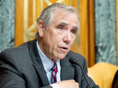 June 16, 2026, Washington, District Of Columbia, USA: U.S. Senator JEFF MERKLEY (D-OR) speaking at a hearing of the Senate Budget committee at the U.S. Capitol in Washington, D.C. (Credit Image: © Michael Brochstein/ZUMA Press Wire)