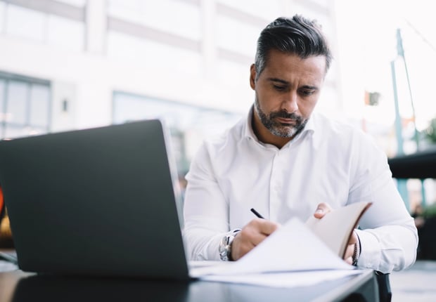 Financial Planner Using AI