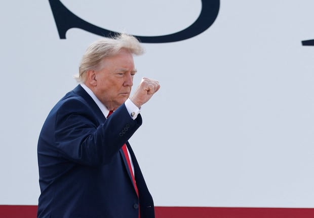 U.S. President Donald Trump gestures as he boards the new Air Force One, a plane gifted by the Qatari government, at Joint Base Andrews, Maryland, U.S., July 1, 2026. REUTERS/Kylie Cooper