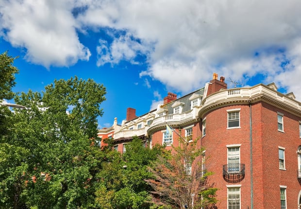 Boston University dorms located close to BU campus