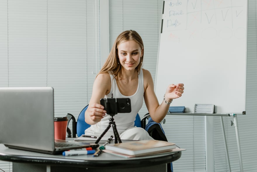 Side Hustles To Pay For College | Source: The College Investor