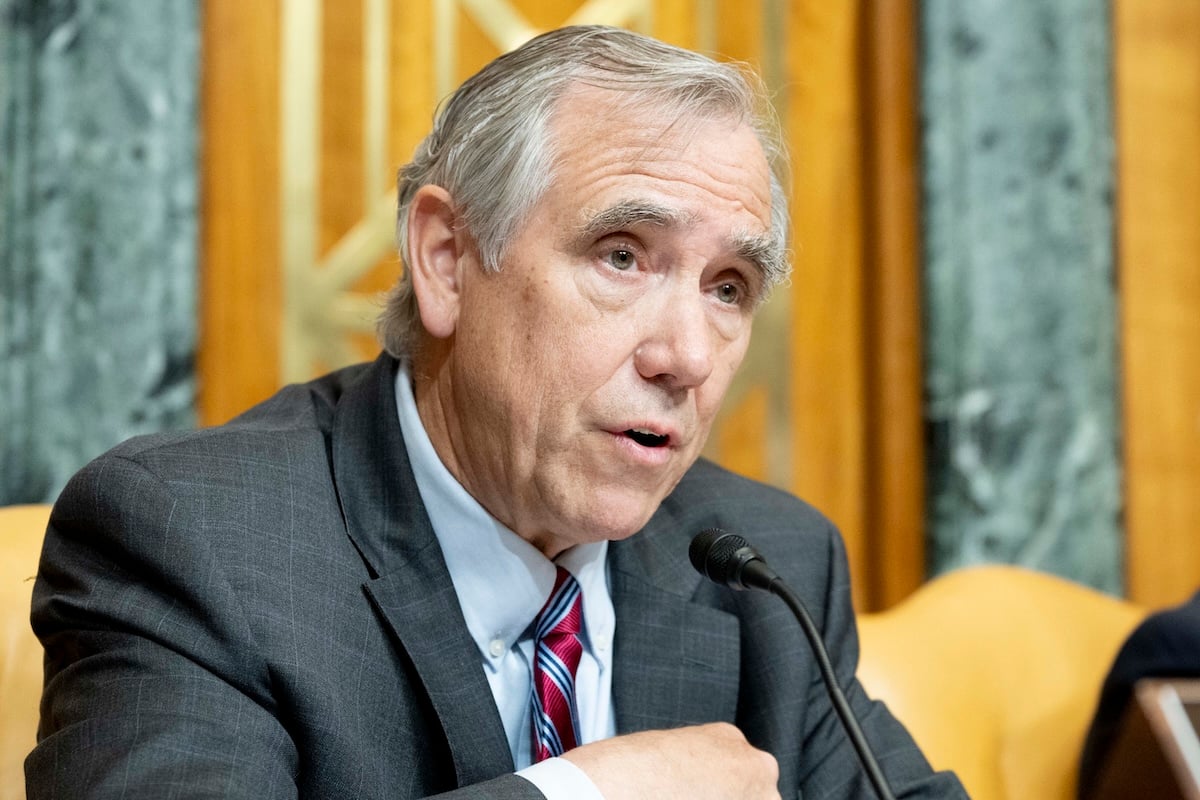 June 16, 2026, Washington, District Of Columbia, USA: U.S. Senator JEFF MERKLEY (D-OR) speaking at a hearing of the Senate Budget committee at the U.S. Capitol in Washington, D.C. (Credit Image: &copy; Michael Brochstein/ZUMA Press Wire)