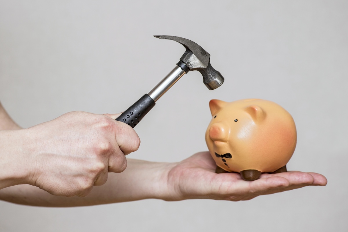 Paying money from the life insurance policy How to exchange life insurance policy Source: College investor