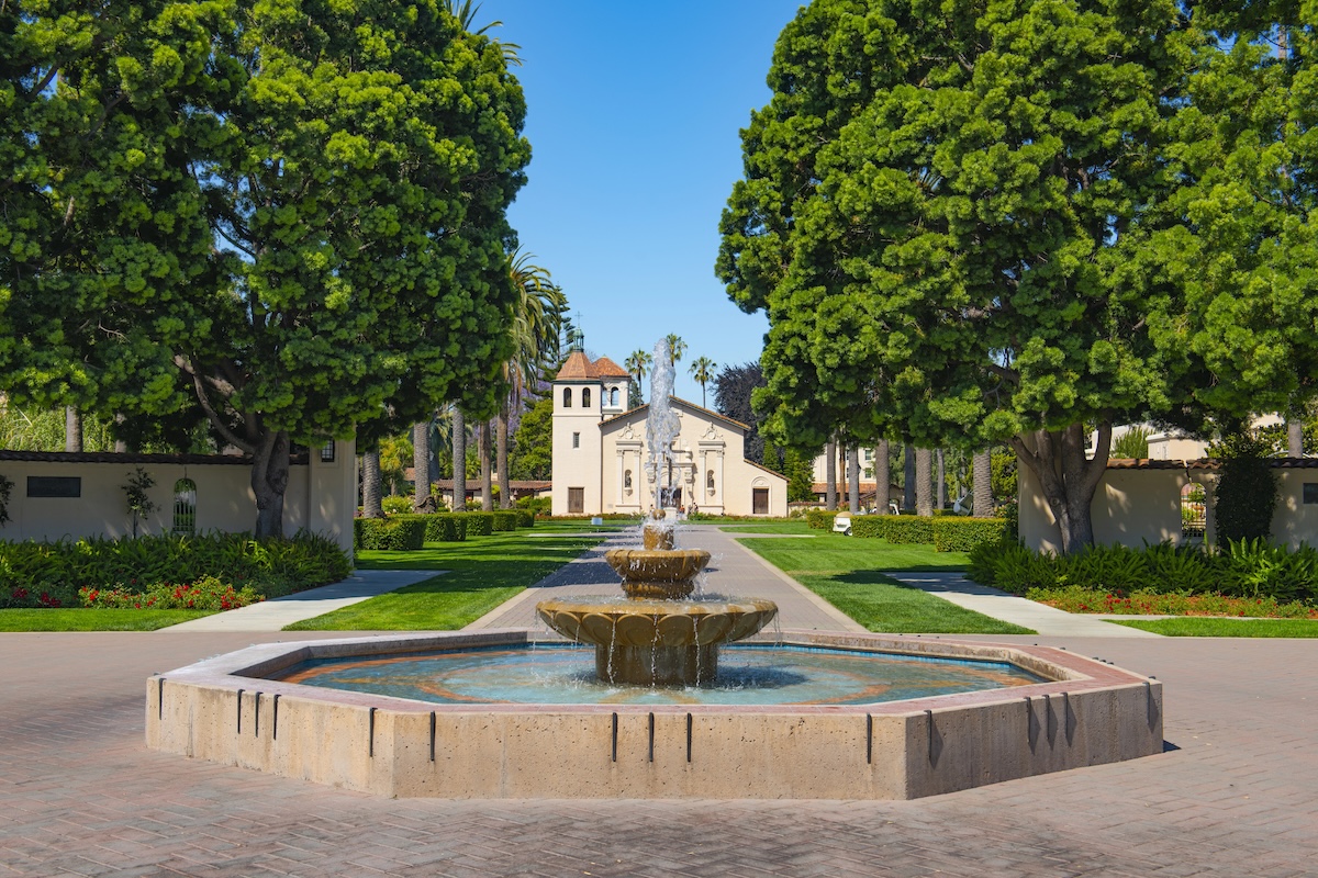 Santa Clara University Expands California Promise Aid To Families Earning $150,000 Or Less